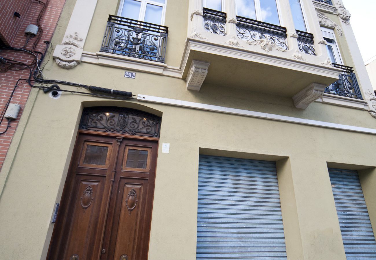 Appartement à Valence / Valencia - Marina Real 2ch - Apt. Terrasse 5 pers Appartement à Valence / Valencia - Marina Real 2ch - Apt. Terrasse 5 pers